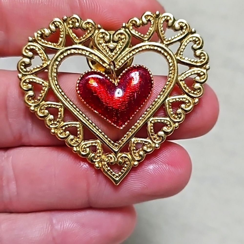 Vintage 18k Gold Overlay Queen Red Heart Jewelry Necklace Set - Picture 6 of 12